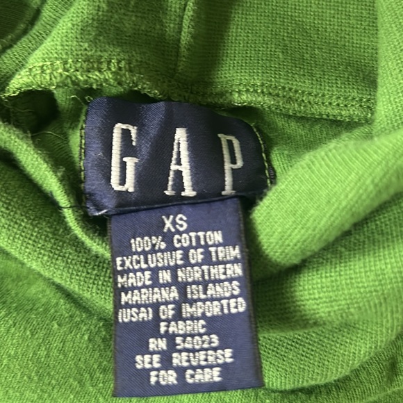3 Turtlenecks GAP,Kelly green XS,Class Club Forest Green 6, & Gymboree Blk/Wht 5 - Picture 6 of 8